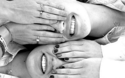 NOUS, PLUS LOIN QUE TOUT